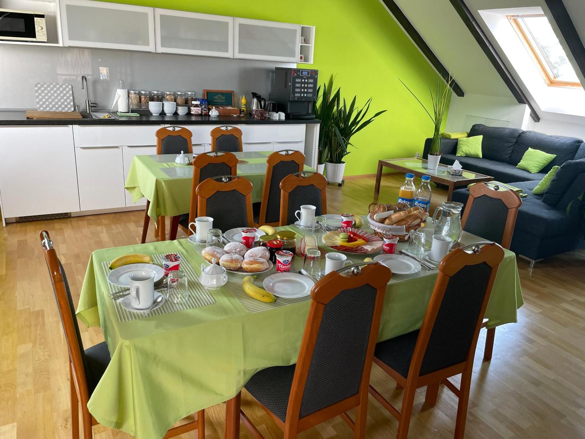 A.V.E. Pension Kliska Prague Ngoại thất bức ảnh